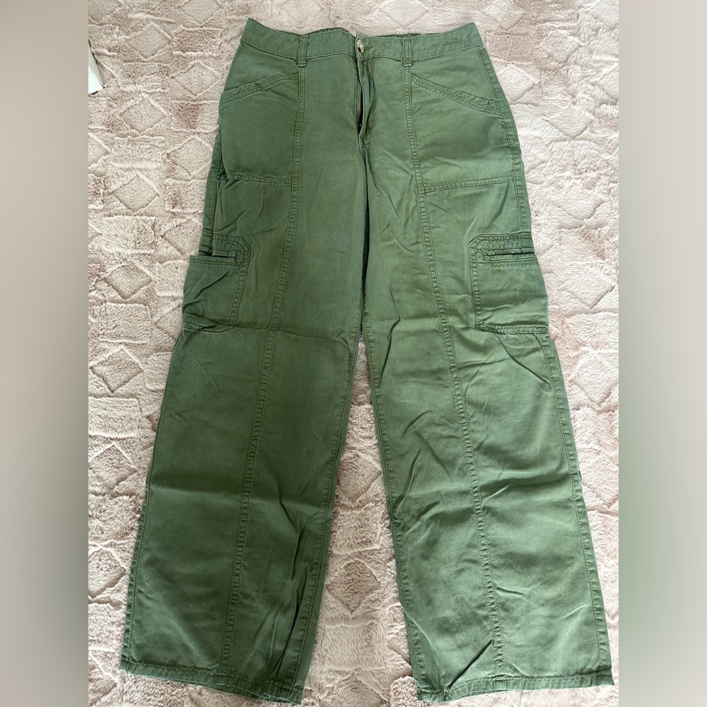 Maurice’s Women's Olive utility Pants - Picture 2 of 4